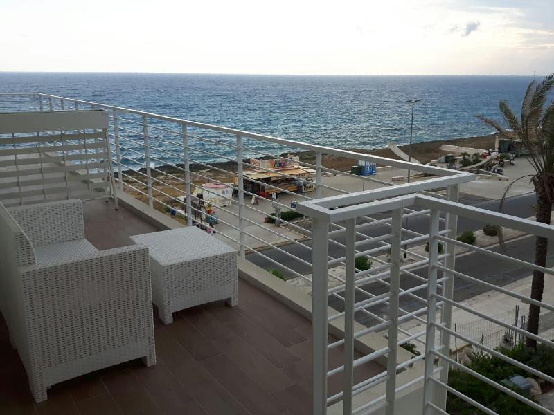 Spuma Di Mare Aparthotel Gallipoli Ngoại thất bức ảnh