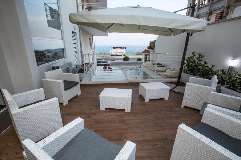 Spuma Di Mare Aparthotel Gallipoli Ngoại thất bức ảnh