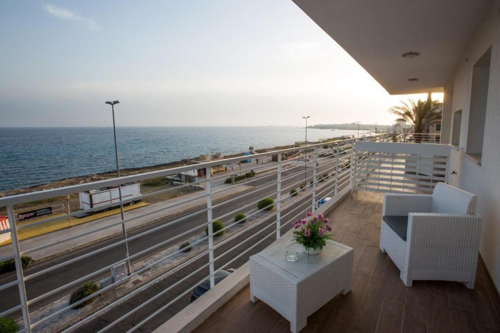 Spuma Di Mare Aparthotel Gallipoli Ngoại thất bức ảnh